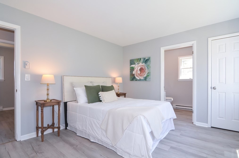 369 Thompson Rd, Webster MA  01570-1505 exterior