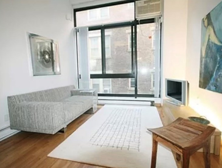 12 Stoneholm St Apt 303, Boston, MA