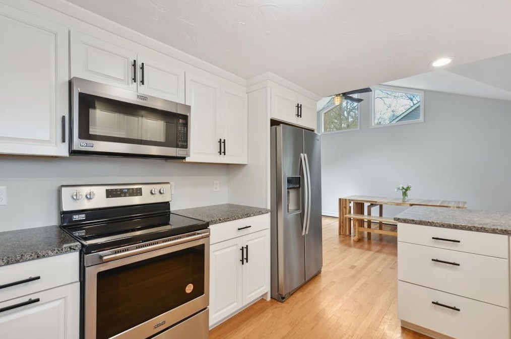 232 Howard St, Northborough MA  01532-1321 exterior