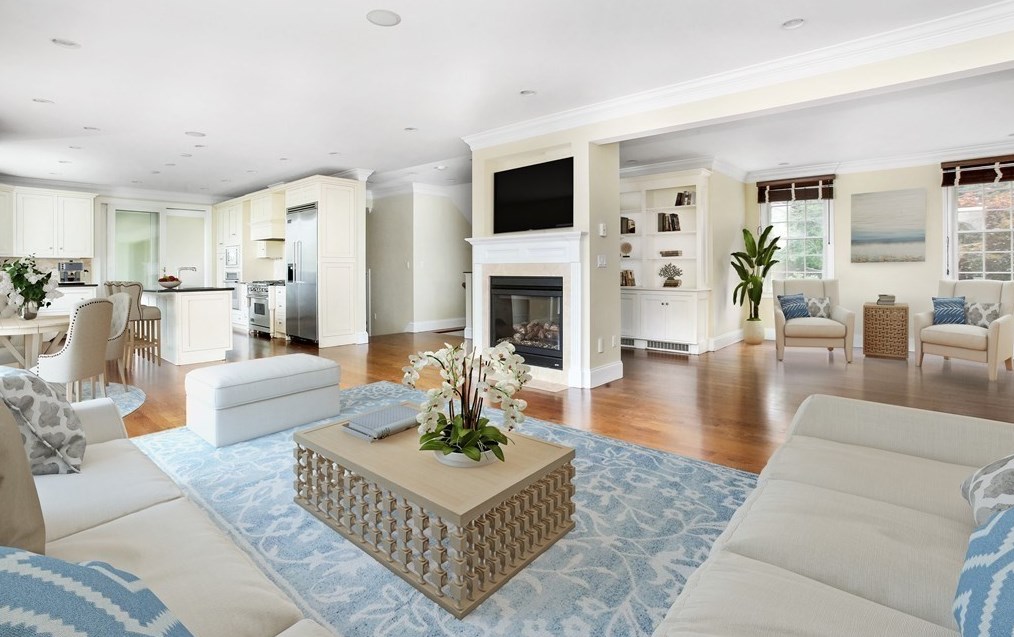 17 Baldpate Hl Rd, Newton MA 02459-2826 exterior