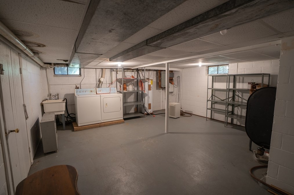 156 Bay Shr Dr, Plymouth MA 02360-2070 exterior