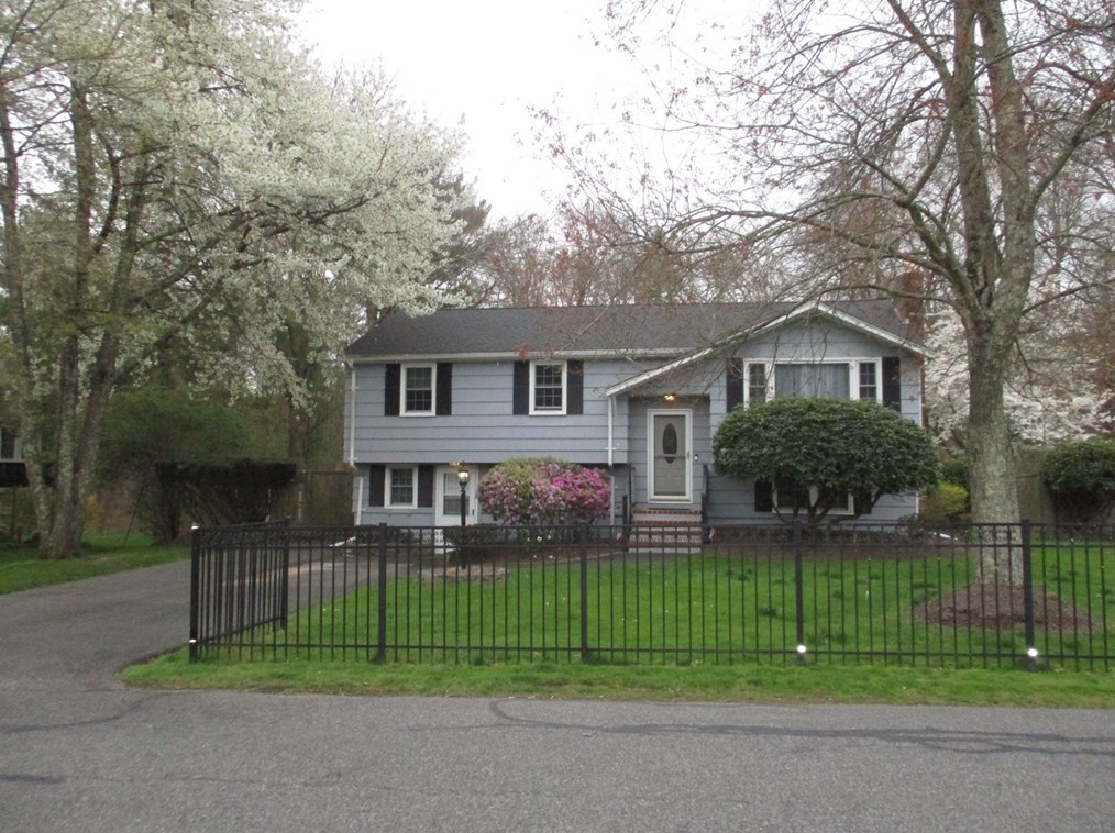 131 Wilbur St, Raynham, MA 02767