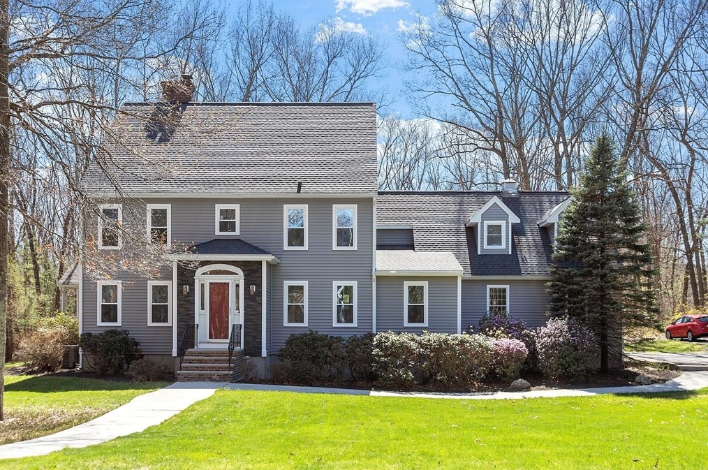 9 Deerfield Way, Andover, MA 01810