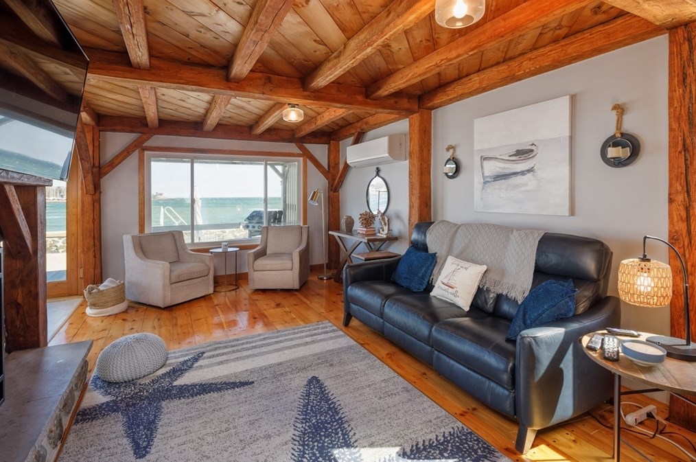 71 Willow Rd, Nahant MA 01908-1306 exterior