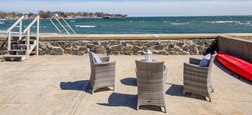 71 Willow Rd, Nahant MA 01908-1306 exterior