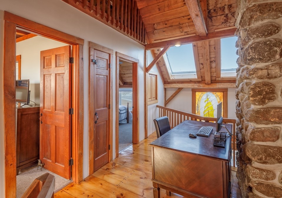 71 Willow Rd, Nahant MA 01908-1306 exterior