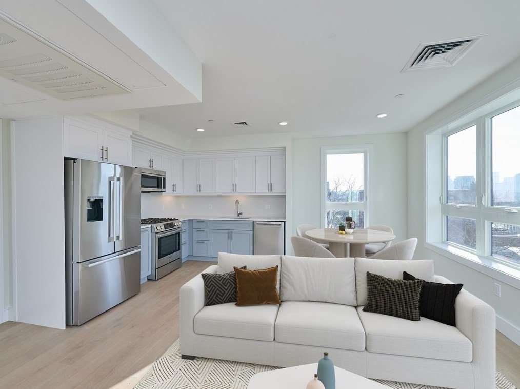 301 Border St #508, Boston, MA 02128