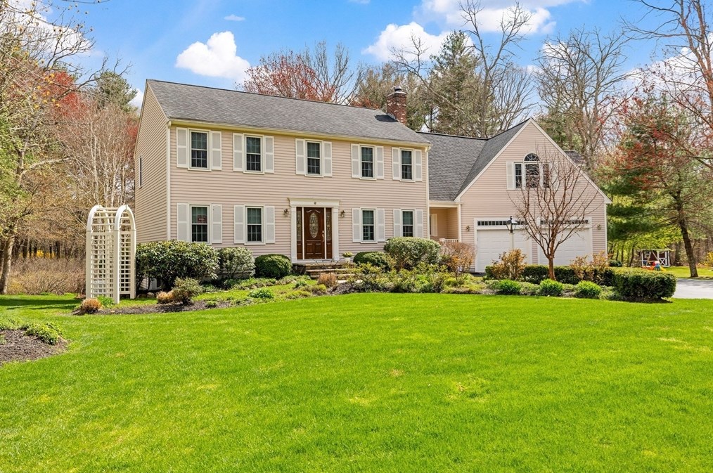40 Antone Dr, Norton, MA 02766
