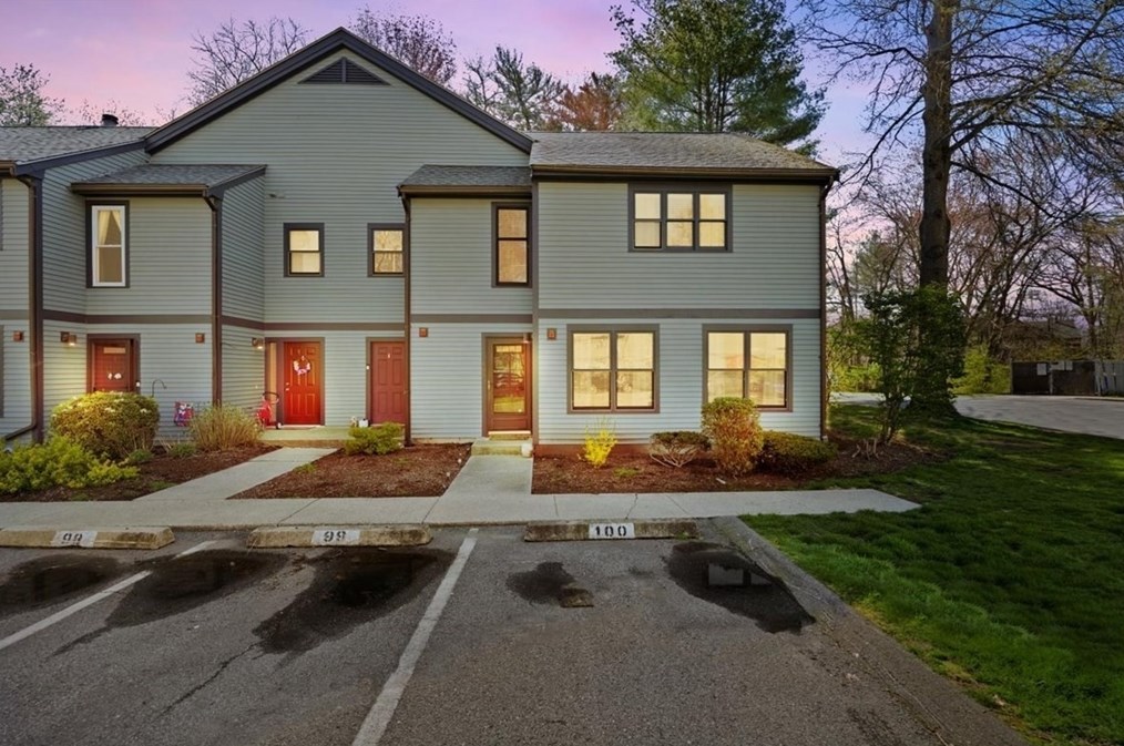 110 Dean St, Taunton MA 02780-2751 exterior