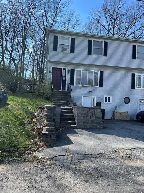 30 Orono St, Worcester, MA 01606