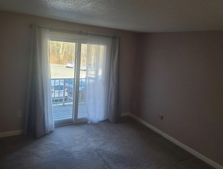 11 Thoreau Ct Apt 7, Natick, MA 01760