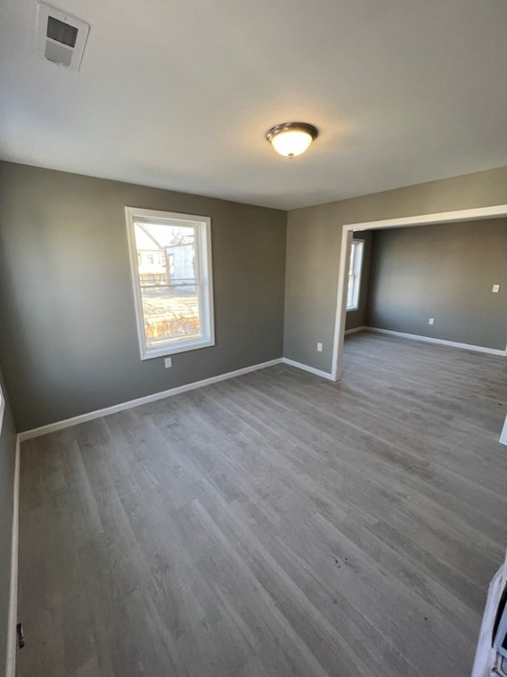 97 Alderman St, Springfield, MA 01108