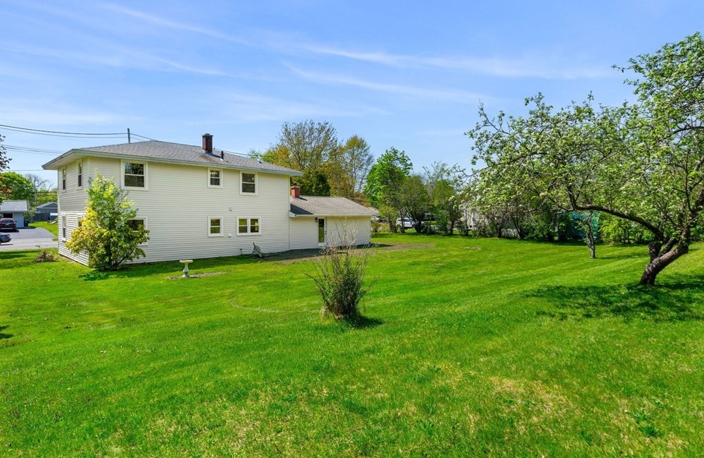 81 Burley St, Danvers MA 01923-2330 exterior