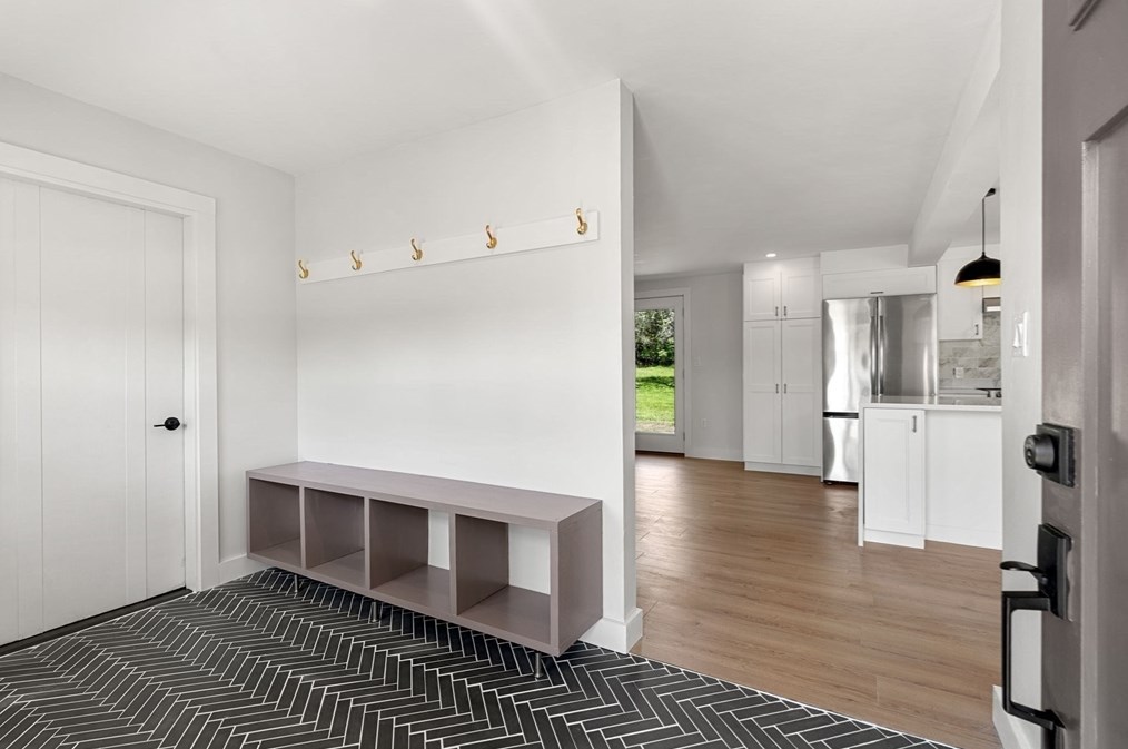 81 Burley St, Danvers MA 01923-2330 exterior