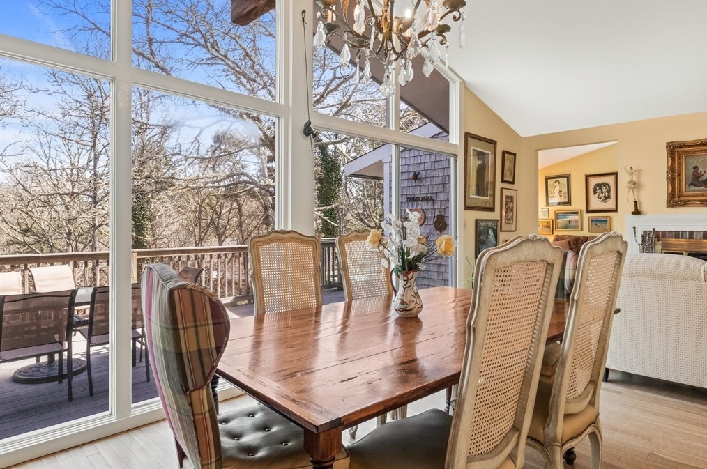 222 Chippingstone Rd, Chatham MA 02633-1201 exterior