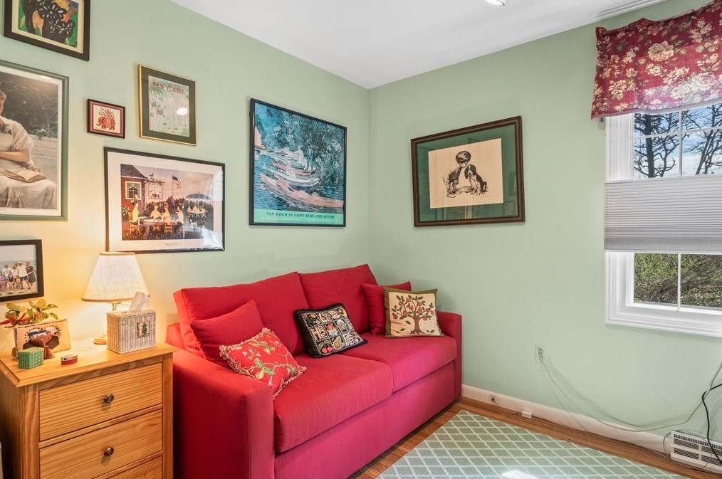 222 Chippingstone Rd, Chatham MA 02633-1201 exterior