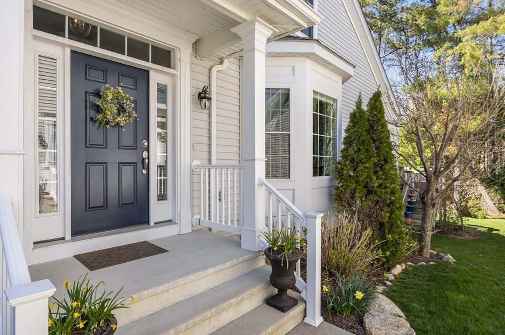 16 Shinglewood, Plymouth, MA 02360