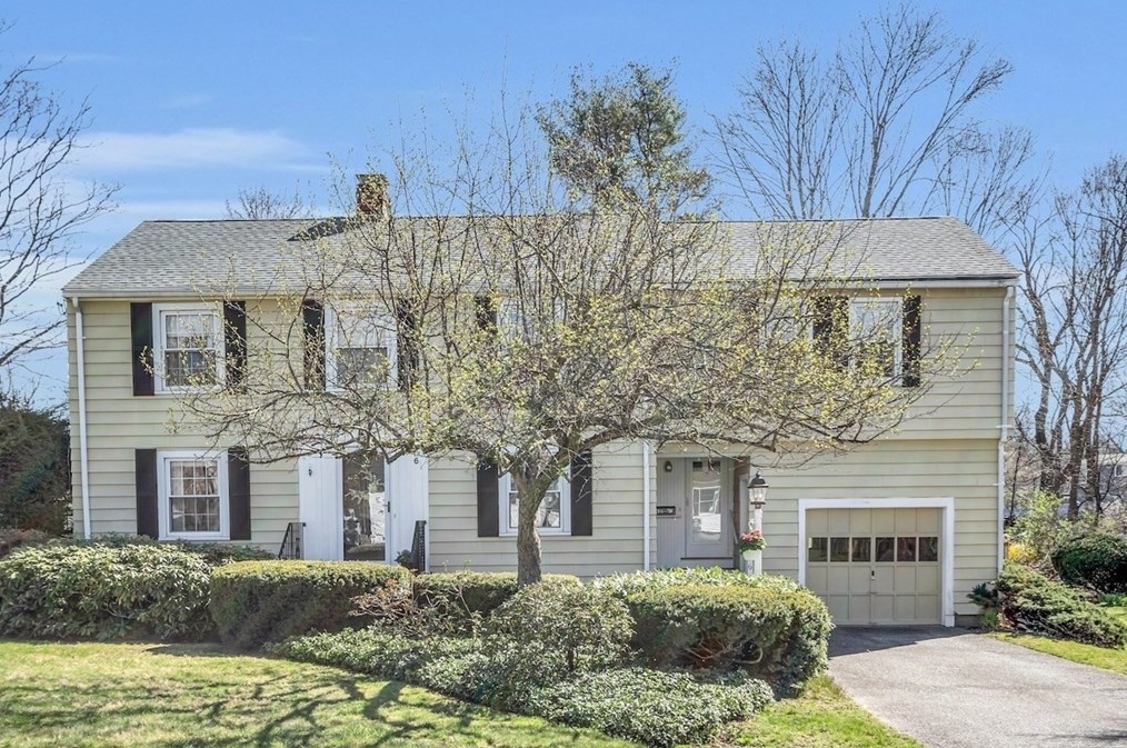 6 Virginia Rd, Andover MA  01810-3321 exterior