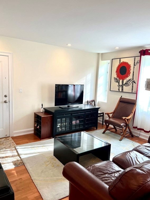 20 Chapel St Apt C508, Brookline, MA 02446