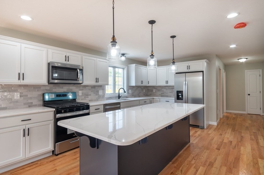 16 Upper Palmer Rd, Monson, MA 01057 exterior