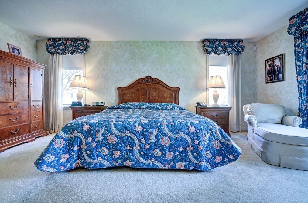 14 Seneca Rd, Canton MA 02021-1251 exterior