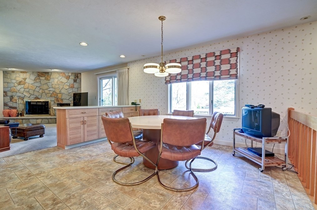 14 Seneca Rd, Canton MA 02021-1251 exterior