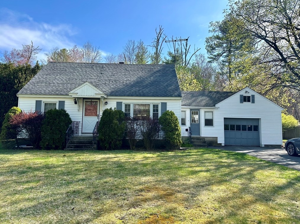 605 North St, Tewksbury, MA 01876-1228