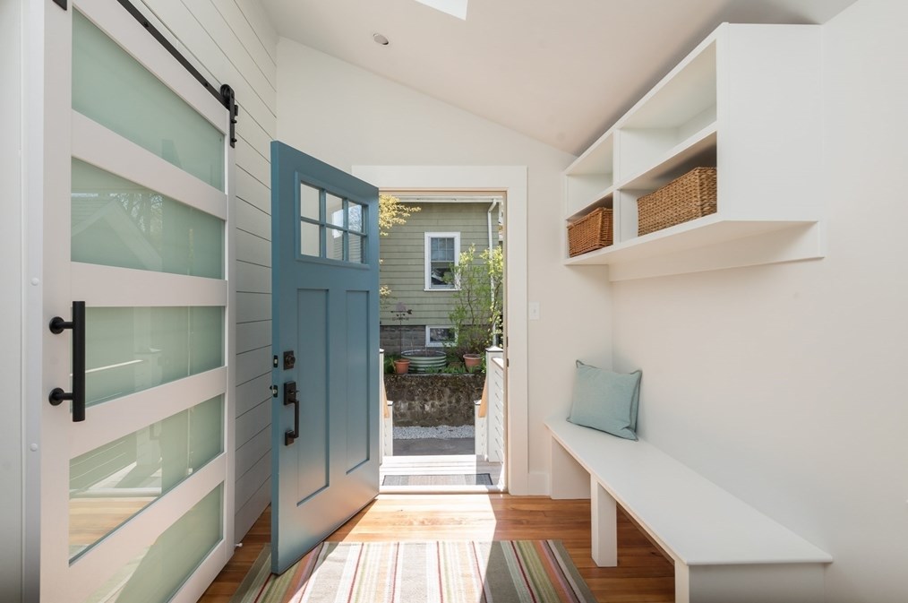 5 Pine Ct, Arlington MA  02476-6029 exterior