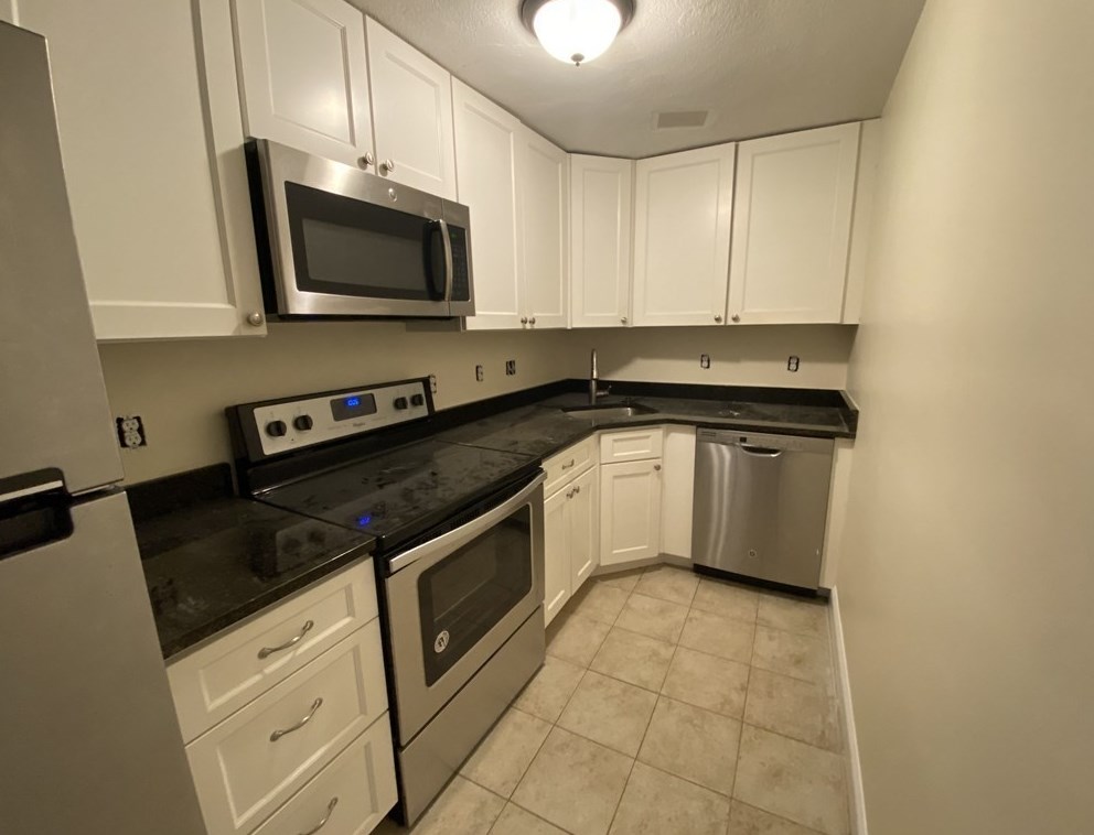 217 Kent #7, Brookline, MA 02446