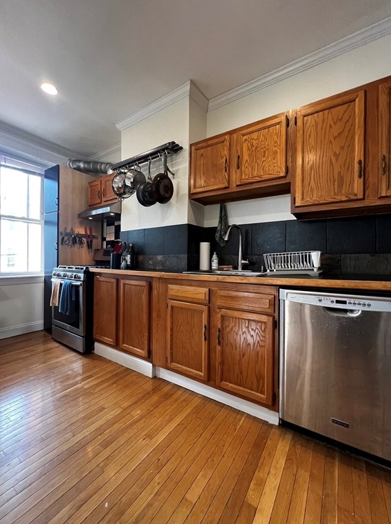 15 Forbes St #2, Boston, MA 02130