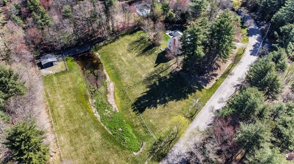 7 Brookside Ln, Norfolk MA  02056-1170 exterior