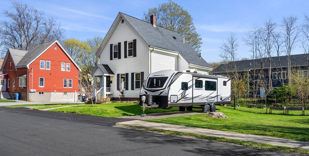 122 Rock St, Whitman, MA 02382