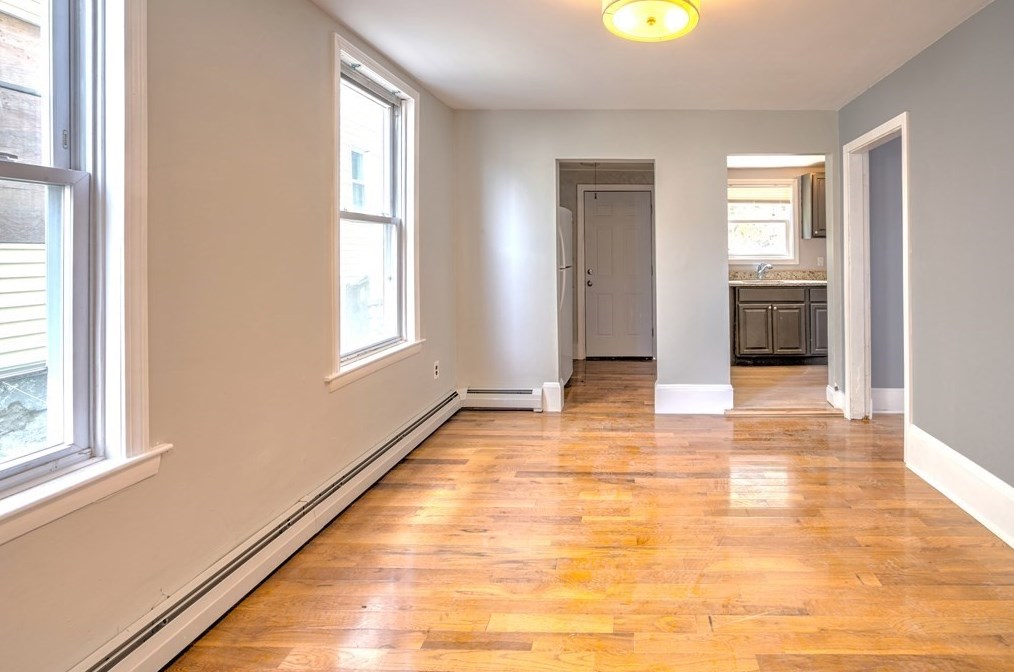 85 Marlborough St, Chelsea MA  02150-2910 exterior