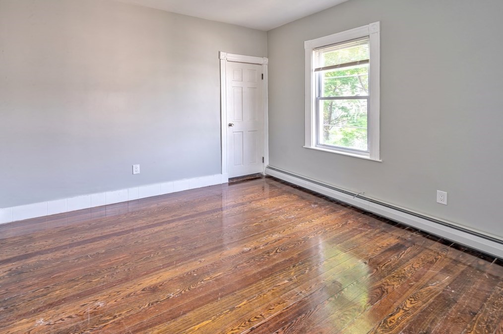 85 Marlborough St, Chelsea MA  02150-2910 exterior