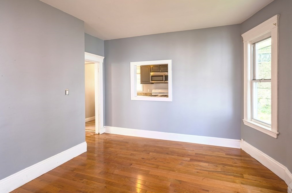 85 Marlborough St, Chelsea MA  02150-2910 exterior