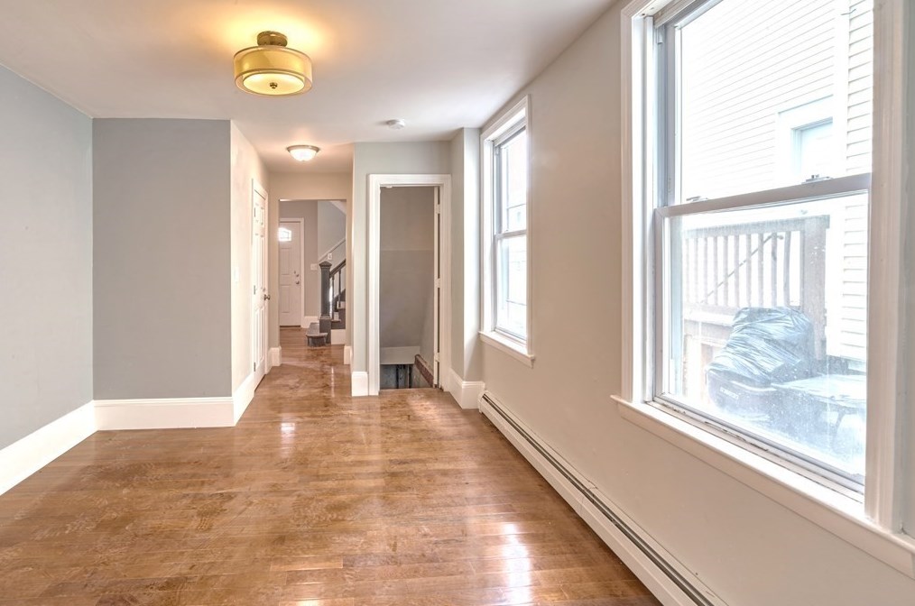 85 Marlborough St, Chelsea MA  02150-2910 exterior