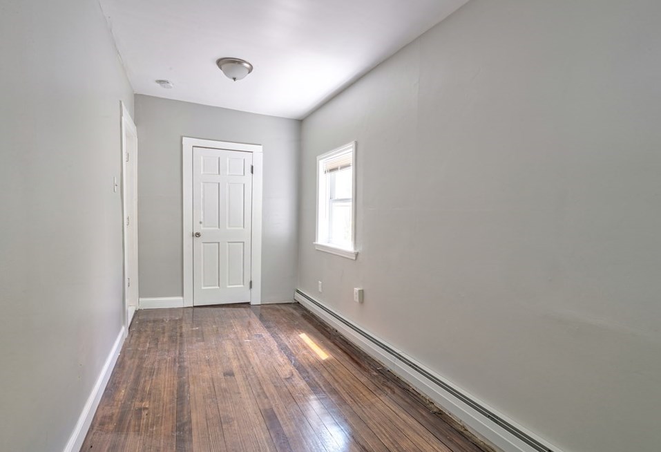 85 Marlborough St, Chelsea MA  02150-2910 exterior