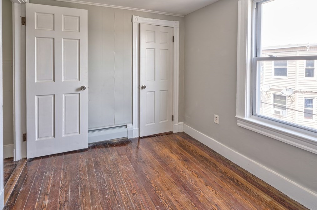 85 Marlborough St, Chelsea MA  02150-2910 exterior