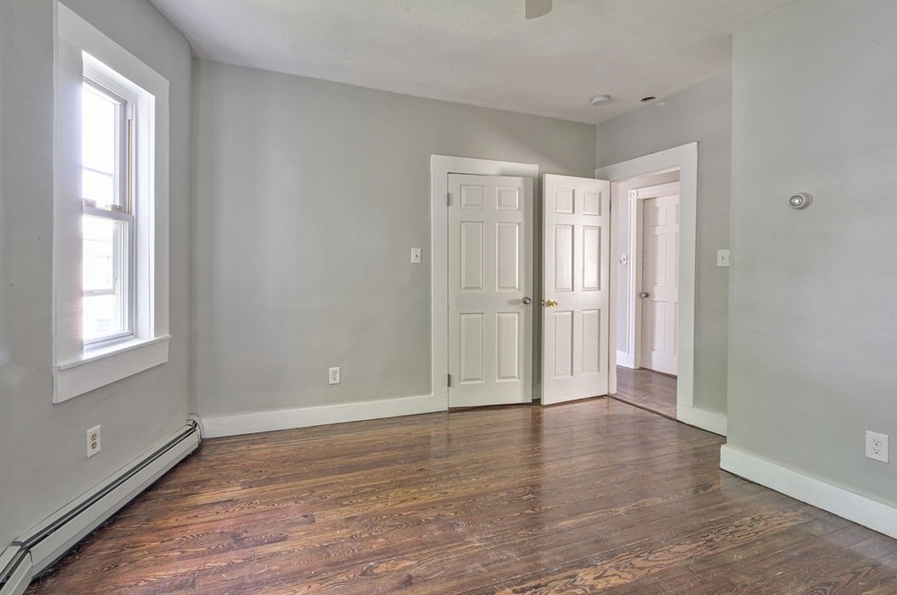 85 Marlborough St, Chelsea MA  02150-2910 exterior