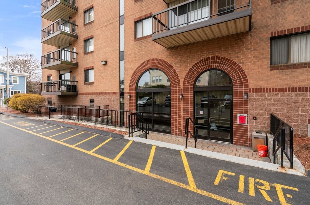 500 Salem St #706, Medford, MA 02155