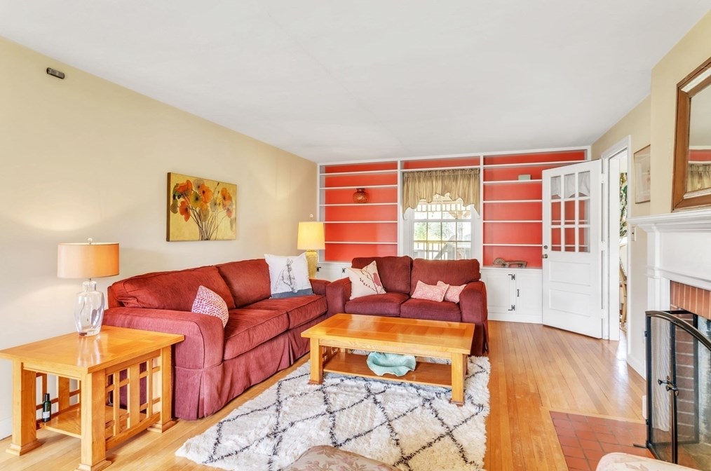 207 Granville Rd, Montgomery MA 01085-3945 exterior