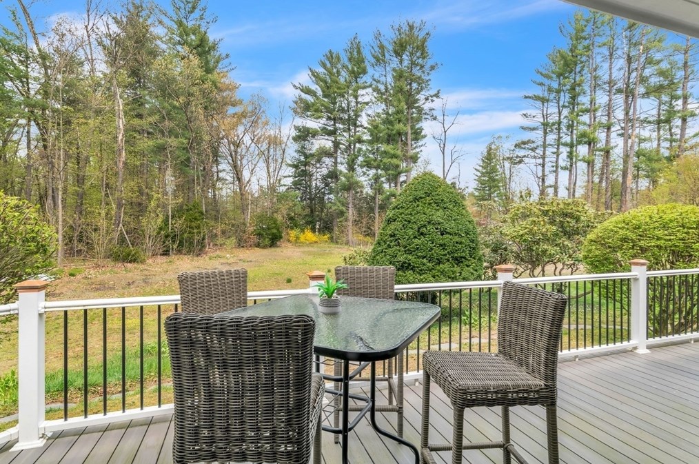 207 Granville Rd, Montgomery MA 01085-3945 exterior