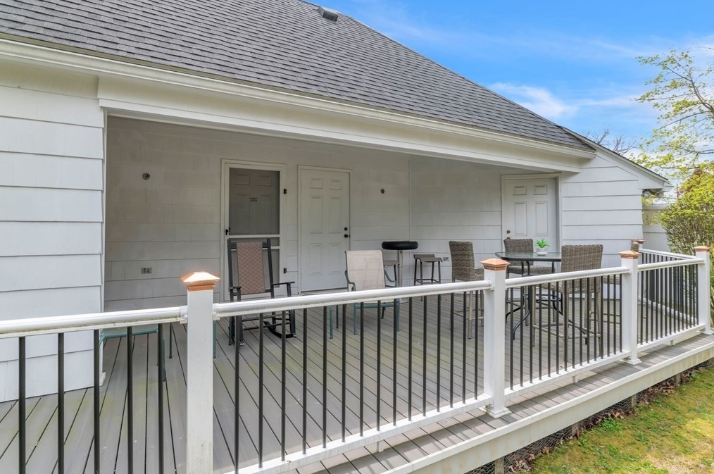 207 Granville Rd, Montgomery MA 01085-3945 exterior