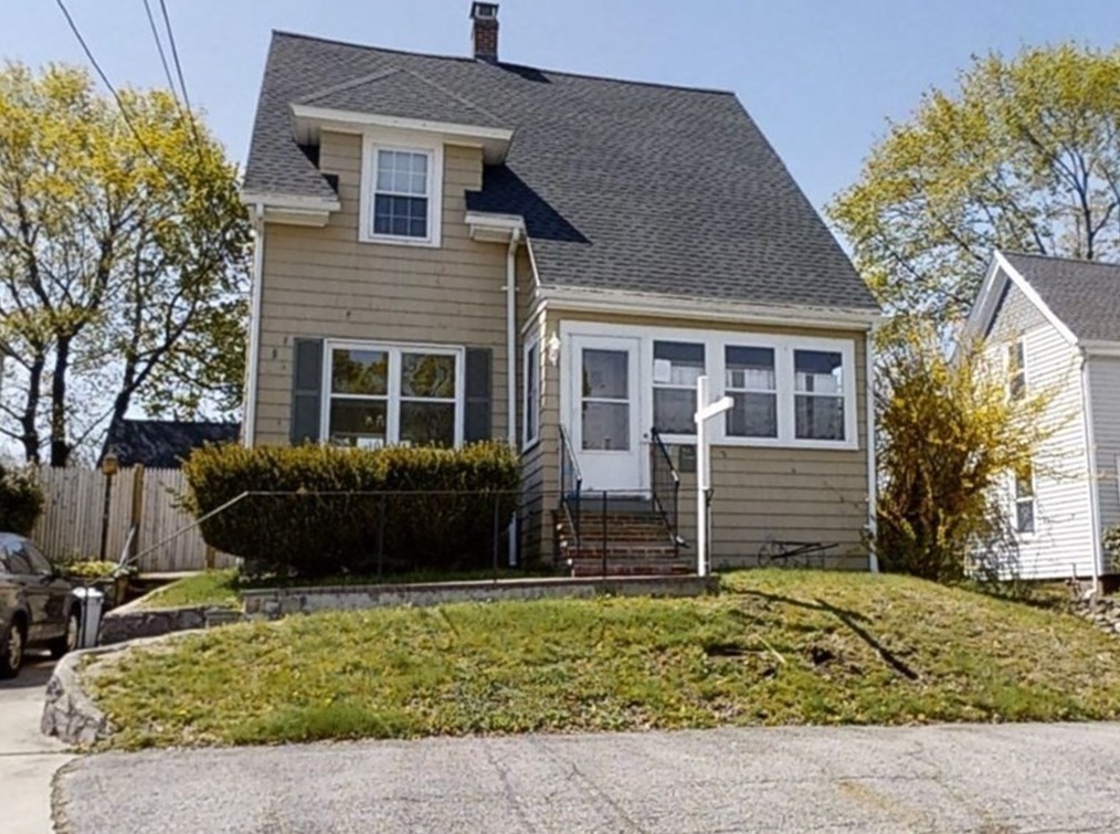 10 Vermont Ave, Saugus, MA 01906
