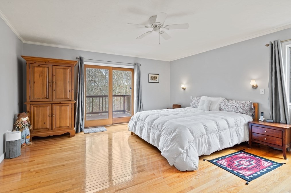 1 Punch Bowl Dr, Falmouth MA  02540-2342 exterior