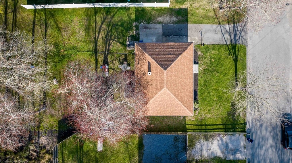 1061 Almy St, New Bedford MA  02745-4003 exterior