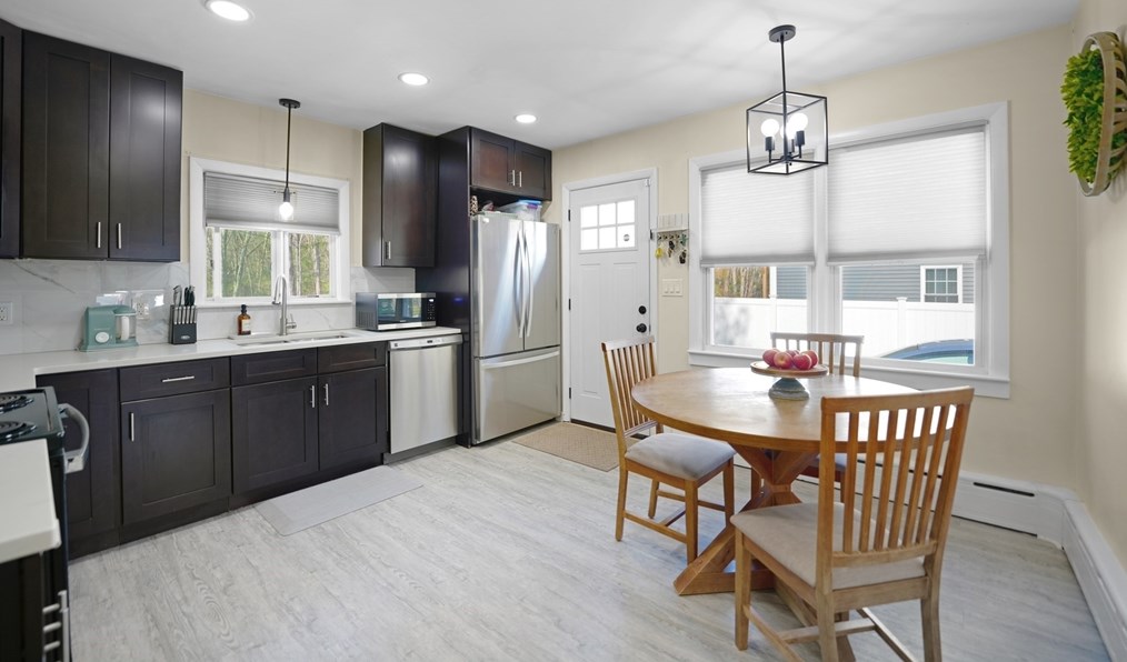 1061 Almy St, New Bedford MA  02745-4003 exterior