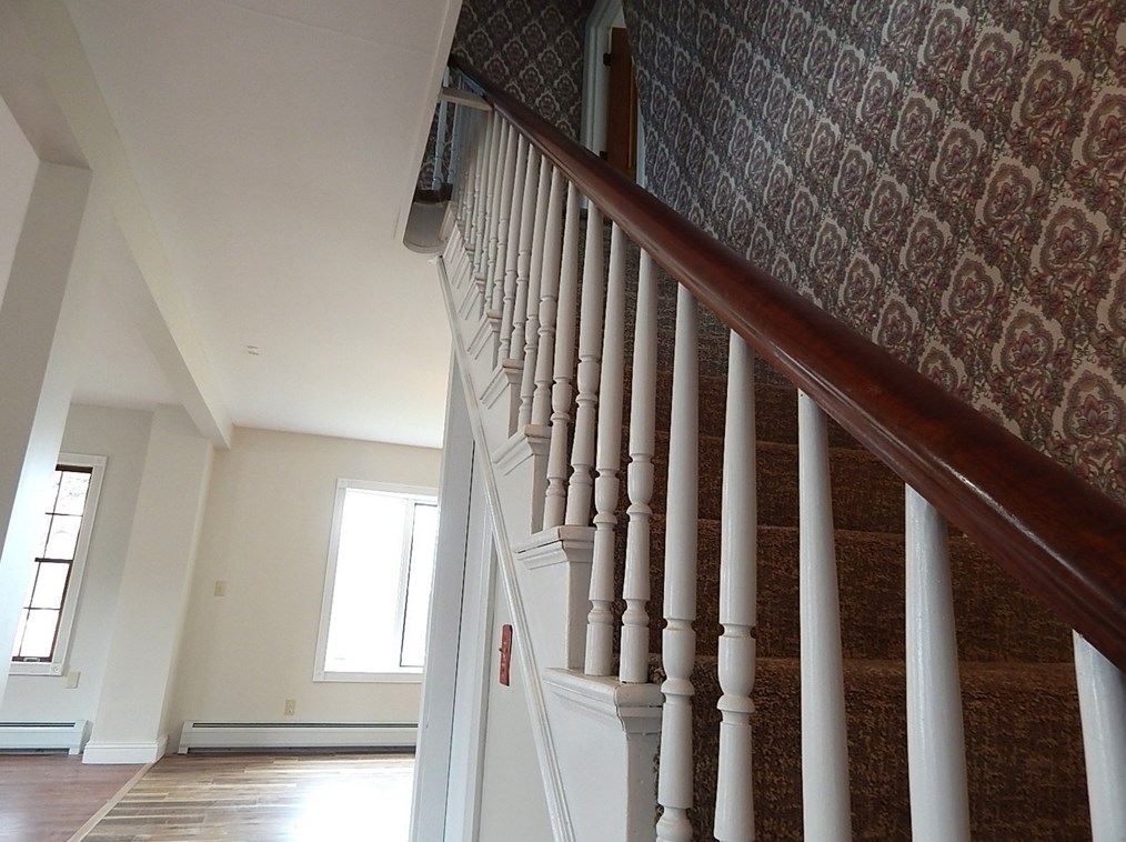 59 Highland Ave, Royalston MA  01331-2424 exterior