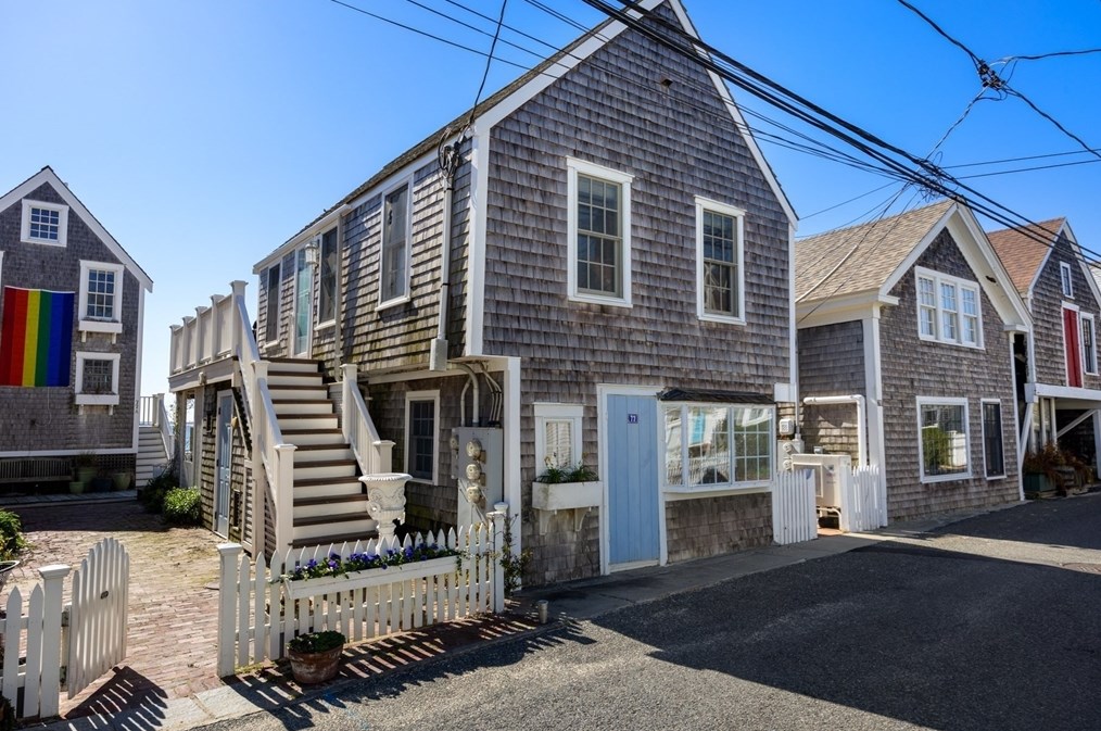 77 Commercial St #1, Provincetown, MA 02657