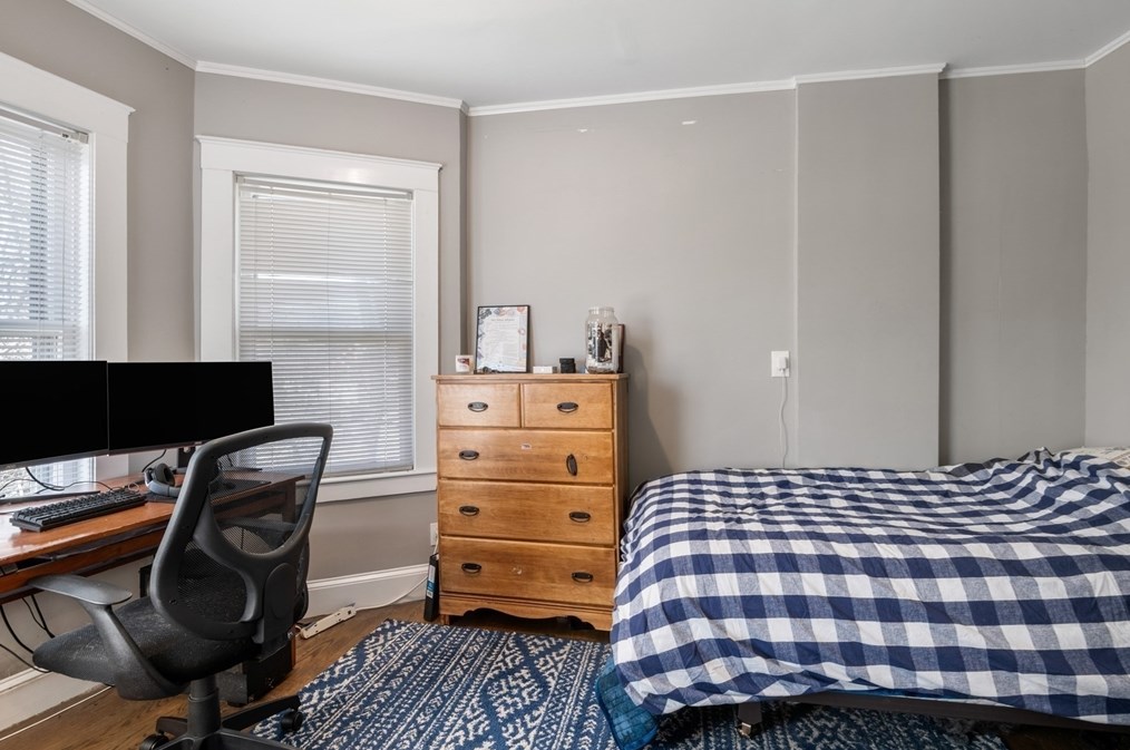 205 Frst St, Arlington MA 02476-4206 exterior